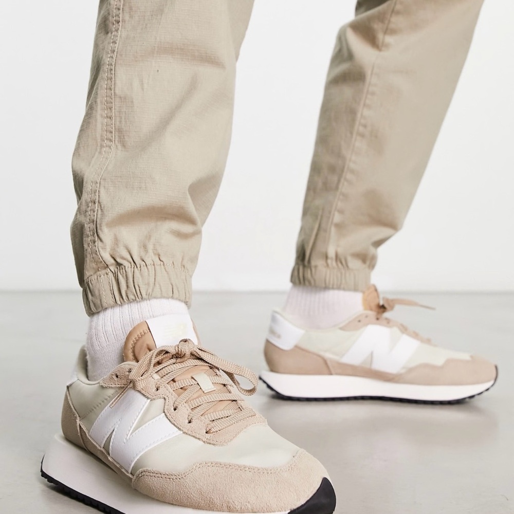 New Balance 237 trainers in beige and oatmeal